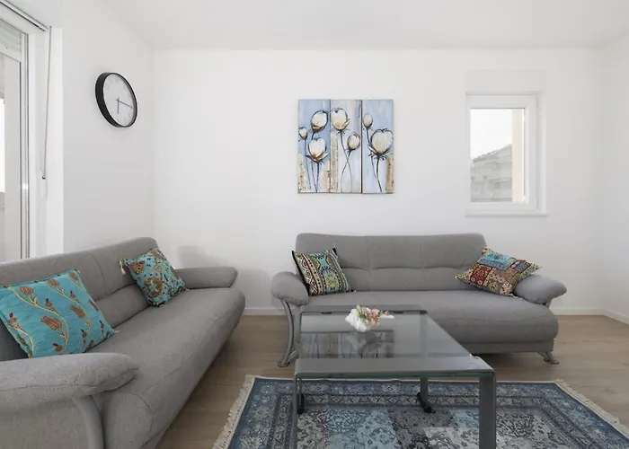 شقة Apartman More Zivogosce *