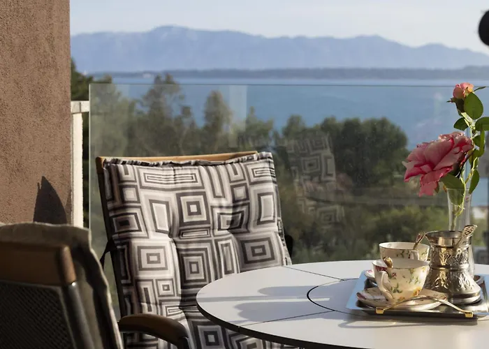 Apartman More Zivogosce شقة *